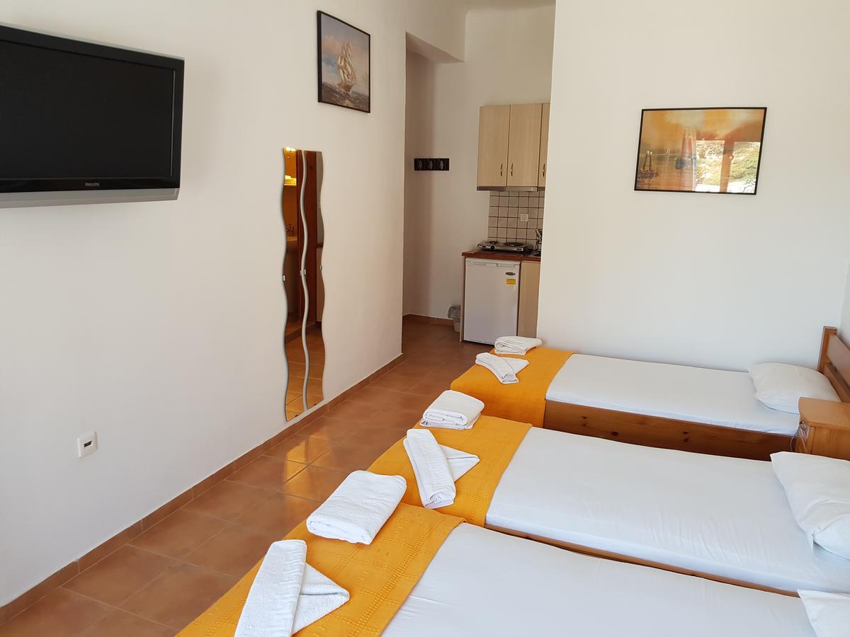 Lydia Mare Aparthotel Agios Kirykos  ภายนอก รูปภาพ